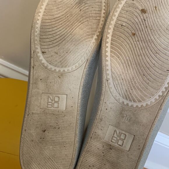 No boundaries size 10 Stylish Cream and Blue Sneakers with Star Detail - Picture 6 of 6